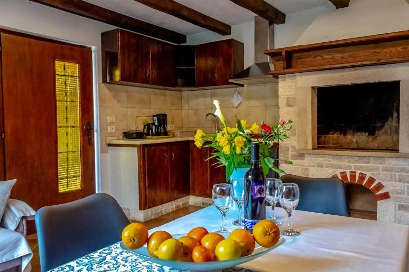 Apartment Katia Pula Bagian luar foto